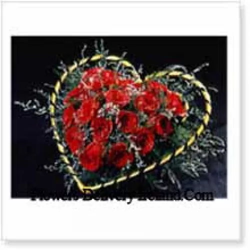 Panier en forme de cœur de 41 roses rouges